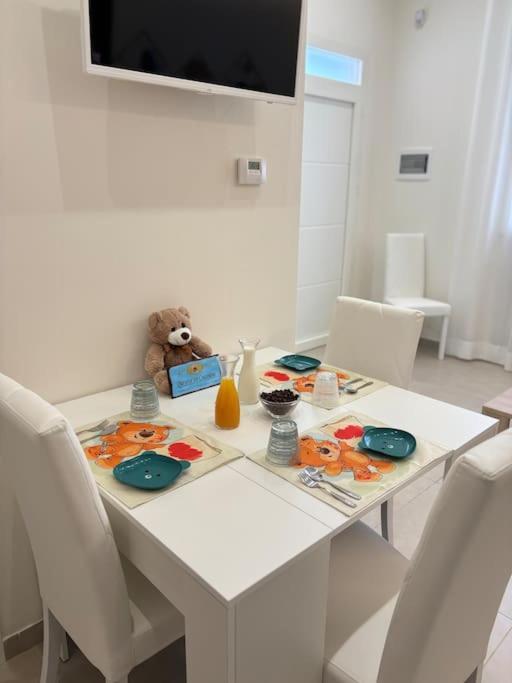 Teddy'S Home Luminoso Accogliente E Moderno Racale Eksteriør bilde