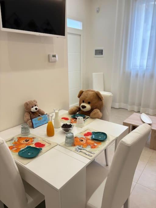 Teddy'S Home Luminoso Accogliente E Moderno Racale Eksteriør bilde